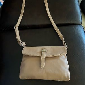 BNWT Nine West long strap cross body bag in tan